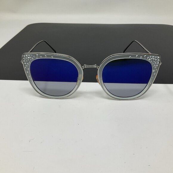 Jimmy Crystal New York Made with Swarovski Sunglasses GL 1378 main image 10
